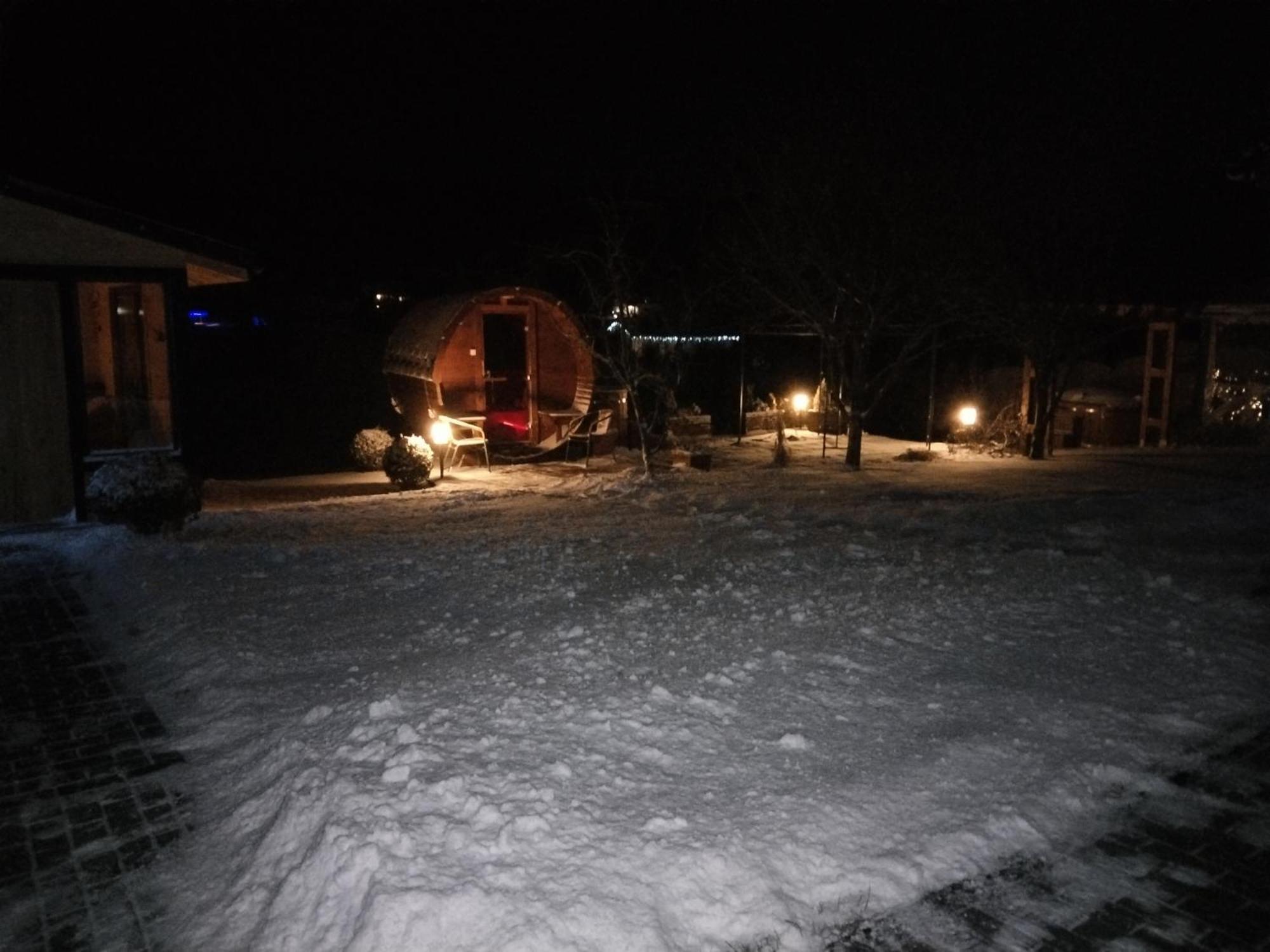 Apartamenty Rownia 2 Ustrzyki Dolne Exteriör bild